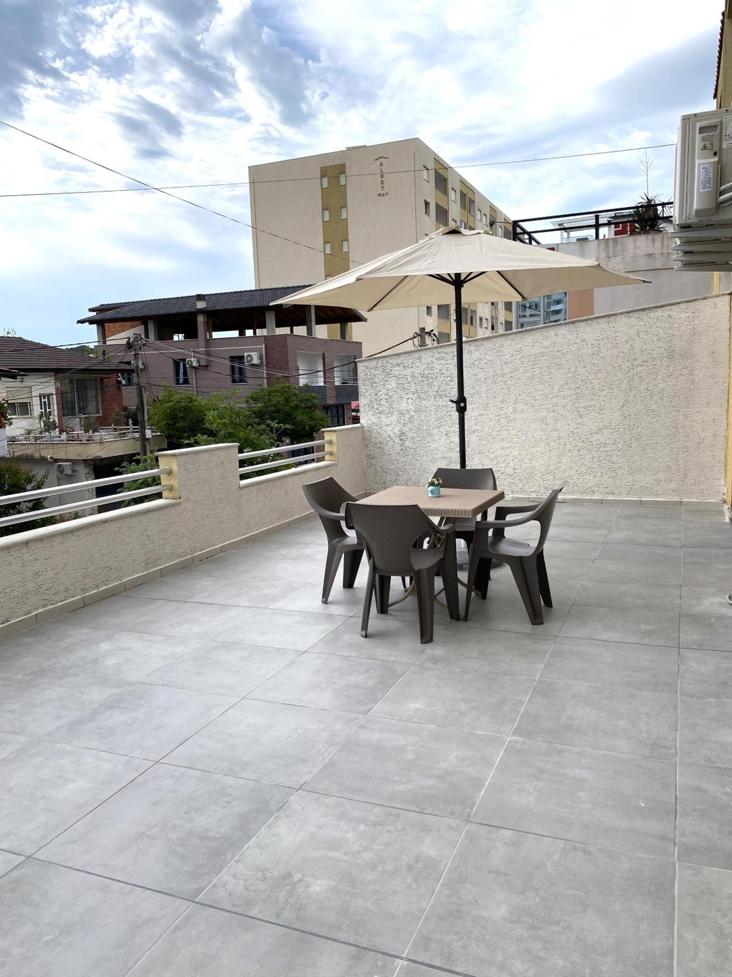 Tinas Rooms Дуррес Экстерьер фото